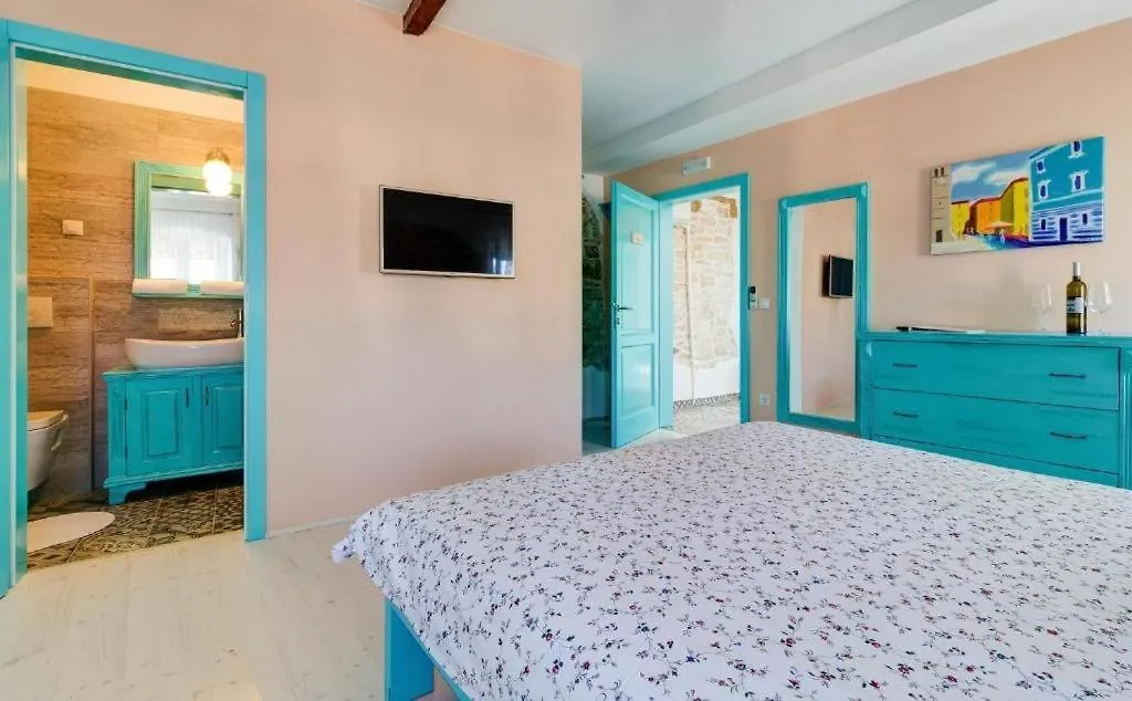 Pensionat Rooms With Wifi Fazana - 22741