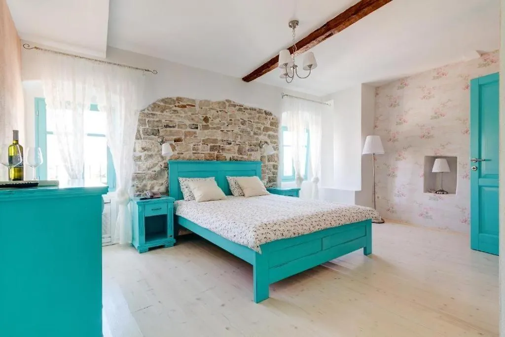 Guest house Rooms With Wifi Fazana - 22741 Croatia